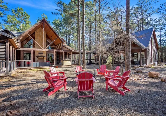 Photo 3 of Single family home for sale at 658 Sugar Pine Loop, Broken Bow, OK 74728 | MLS# 1220573 | Listing updated on 2026-09-21