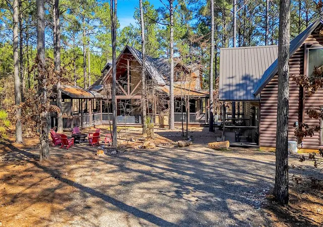 Homes for sale in Broken Bow, OK | 658 Sugar Pine Loop, Broken Bow, OK 74728 | MLS# 1220573