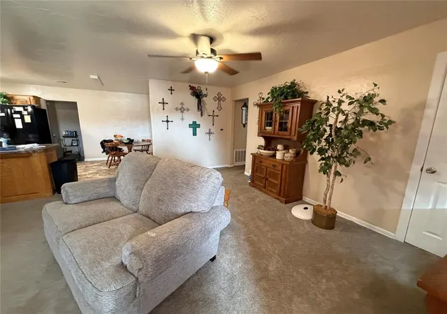 Homes for sale in Sentinel, OK | 709 E E N Boundary Hwy, Sentinel, OK 73664 | MLS# 1220581