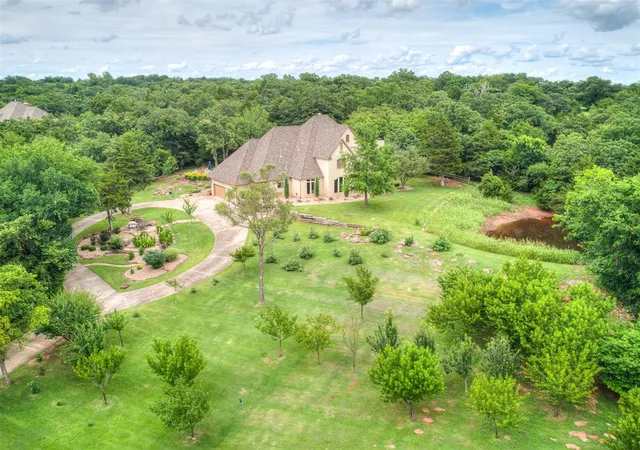 Photo 1 of Single family home for sale at 4320 Canaan Crk Rd, Edmond, OK 73034 | MLS# 1220636 | Listing updated on 2026-08-21
