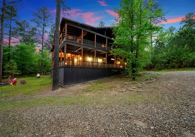 Photo 4 of Single family home for sale at 29 Moonseed Cir, Broken Bow, OK 74728 | MLS# 1220681 | Listing updated on 2026-04-16