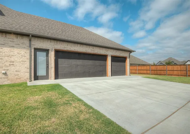 Photo 2 of Single family home for sale at 1723 Zayden Ln, Norman, OK 73072 | MLS# 1220690 | Listing updated on 2026-09-30
