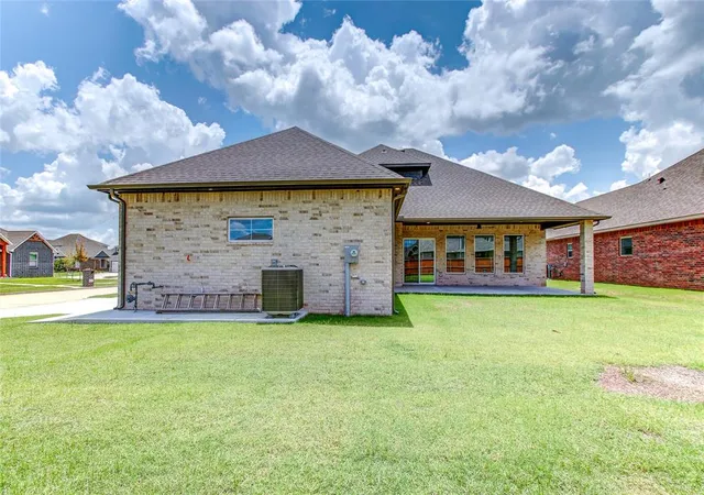 28th image of 1723 Zayden Ln, Norman, OK 73072 | MLS# 1220690