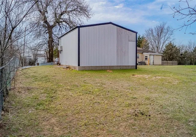 Homes for sale in Healdton, OK | 95 3Rd St, Healdton, OK 73438 | MLS# 1220711