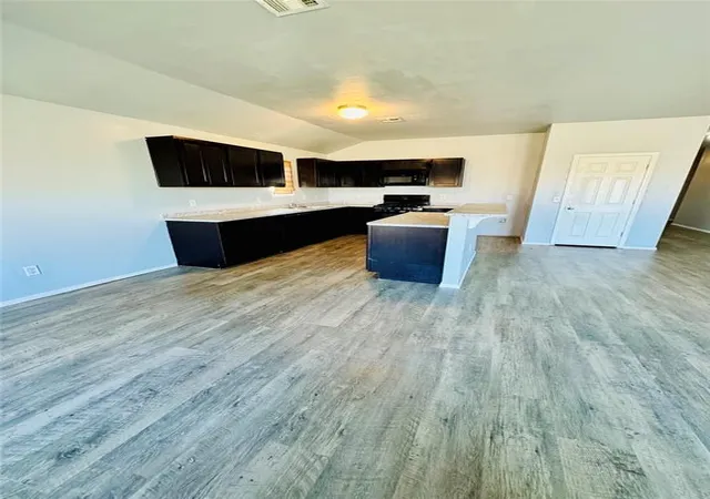 4th image of 1529 Peridot Ln, Noble, OK 73068 | MLS# 1220752