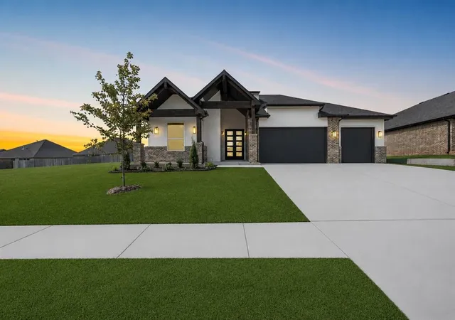 Photo 2 of Single family home for sale at 7129 Nw 155th Street, Edmond, OK 73013 | MLS# 1220872 | Listing updated on 2026-09-20