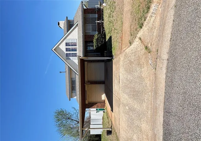 Homes for sale in Oklahoma City, OK | 4905 Washington Sq, Oklahoma City, OK 73135 | MLS# 1220892