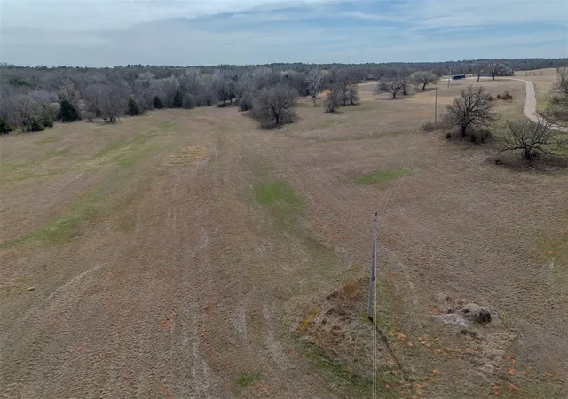 5th image of 11075 E Prairie Grove Rd, Guthrie, OK 73044 | MLS# 1220922