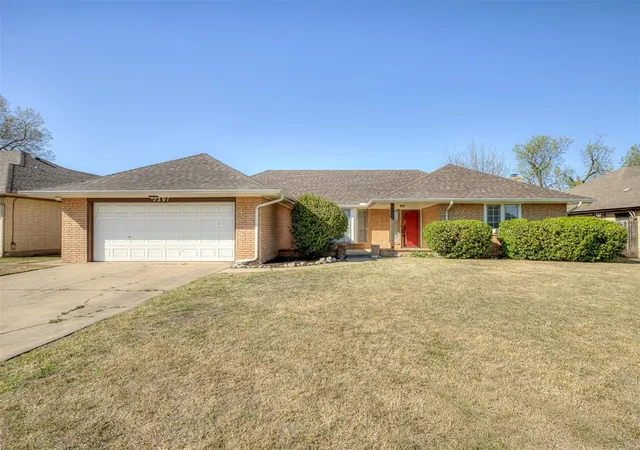 Homes for sale in Oklahoma City, OK | 5201 Se 53rd St, Oklahoma City, OK 73135 | MLS# 1220926