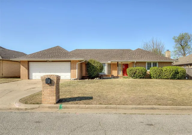 Homes for sale in Oklahoma City, OK | 5201 Se 53rd St, Oklahoma City, OK 73135 | MLS# 1220926