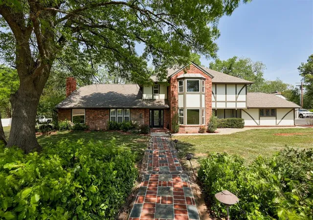 1st image of 3853 Lewis St, Norman, OK 73026 | MLS# 1220931