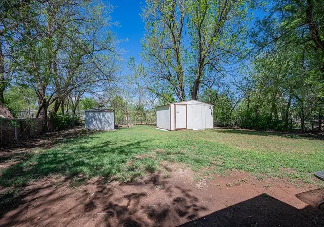 5th image of 1645 Lariet Ln, Oklahoma City, OK 73115 | MLS# 1220932