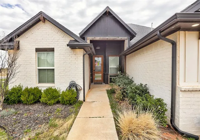 5th image of 4600 Mustang Park Blvd, Mustang, OK 73064 | MLS# 1220942