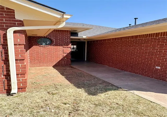 Homes for sale in Altus, OK | 3008 Mallard Ct, Altus, OK 73521 | MLS# 1220979