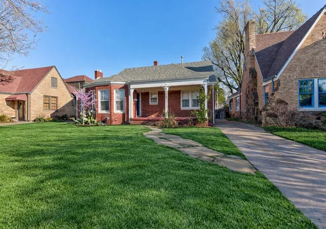 1st image of 2233 Nw 27th St, Oklahoma City, OK 73107 | MLS# 1220981