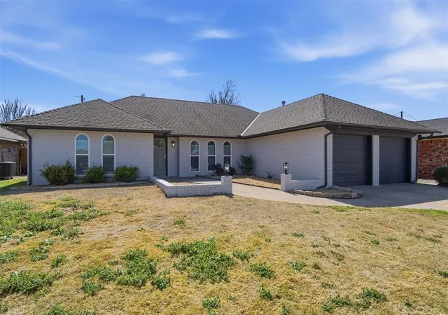 Photo 2 of Single family home for sale at 4816 Nw 73rd Street, Oklahoma City, OK 73132 | MLS# 1220998 | Listing updated on 2026-10-14