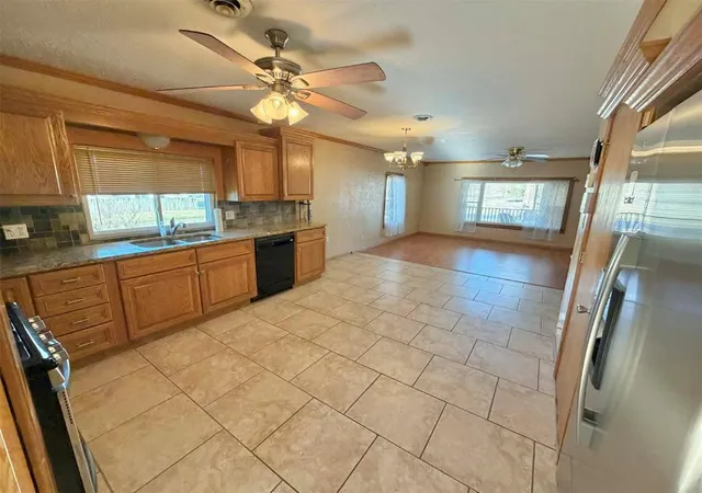 2nd image of 812 N Beaver St, Guymon, OK 73942 | MLS# 1221079