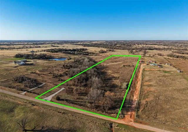 2nd image of 002 Yord Rd, Lexington, OK 73051 | MLS# 1221088