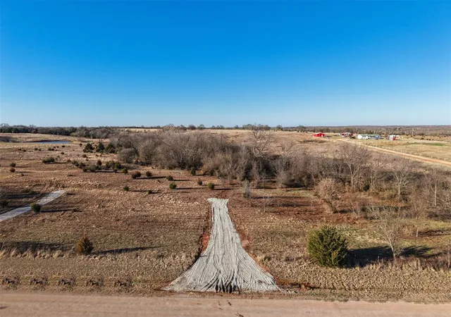 3rd image of 002 Yord Rd, Lexington, OK 73051 | MLS# 1221088