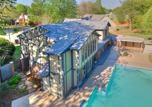 5th image of 3933 Charing Cross Ct, Norman, OK 73072 | MLS# 1221153