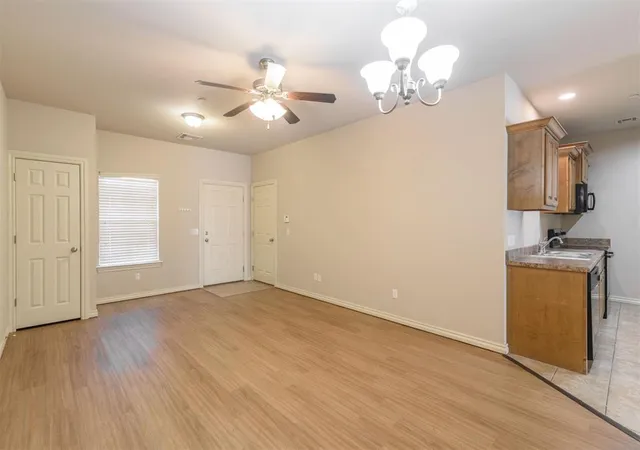 4th image of 1018 Sw 92Nd St, Oklahoma City, OK 73139 | MLS# 1221161