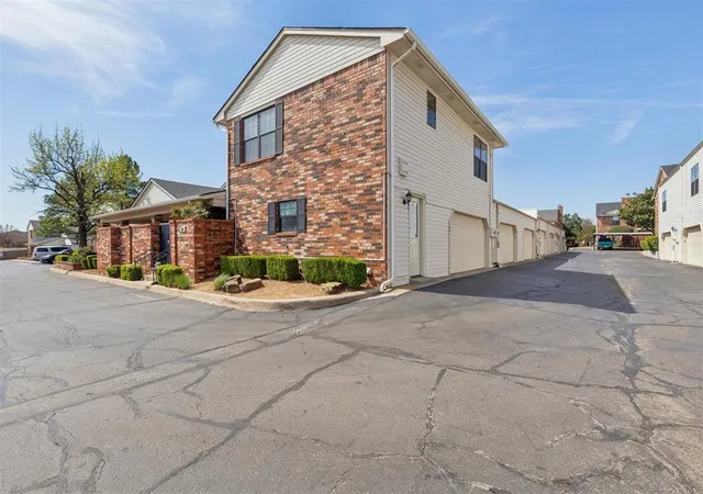 Homes for sale in Oklahoma City, OK | 6325 N Villa Ave #108, Oklahoma City, OK 73112 | MLS# 1221164