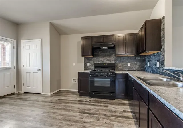 3rd image of 626 Audrey Dr, Tuttle, OK 73089 | MLS# 1221282