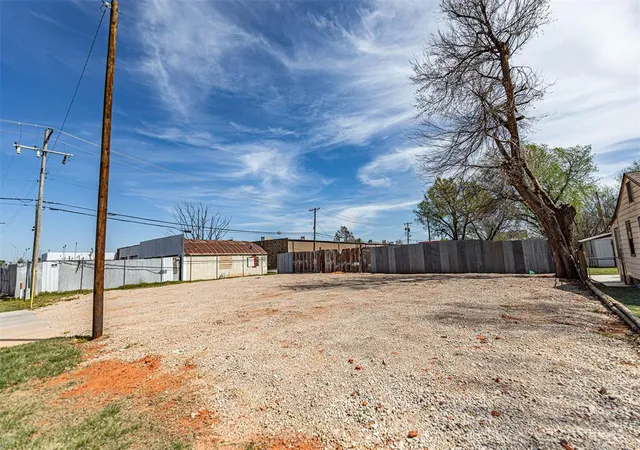 Photo 3 of Land for sale at 3924 N Youngs Blvd, Oklahoma City, OK 73112 | MLS# 1221370 | Listing updated on 2026-08-27
