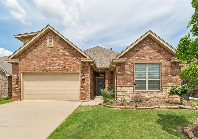 36th image of 19024 Pinehurst Trail Dr, Edmond, OK 73012 | MLS# 1221416