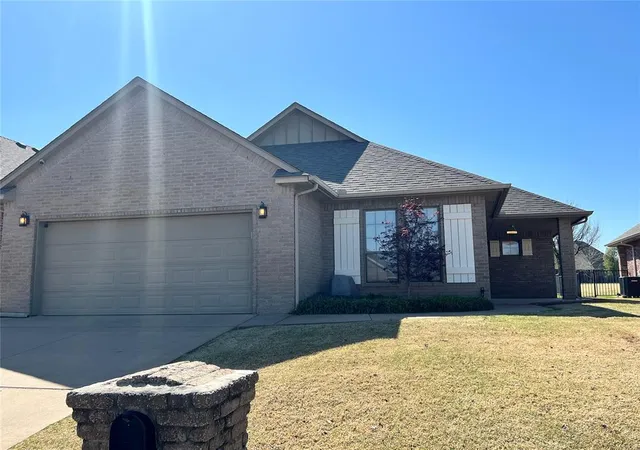 3rd image of 15621 Traditions Dr, Edmond, OK 73013 | MLS# 1221425