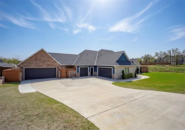 Photo 3 of Single family home for sale at 1660 Baylee Ln, Choctaw, OK 73020 | MLS# 1221458 | Listing updated on 2026-09-19