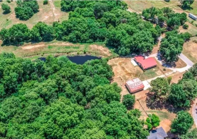 1st image of 30839 E County Road 1570 Road, Pauls Valley, OK 73075 | MLS# 1221461