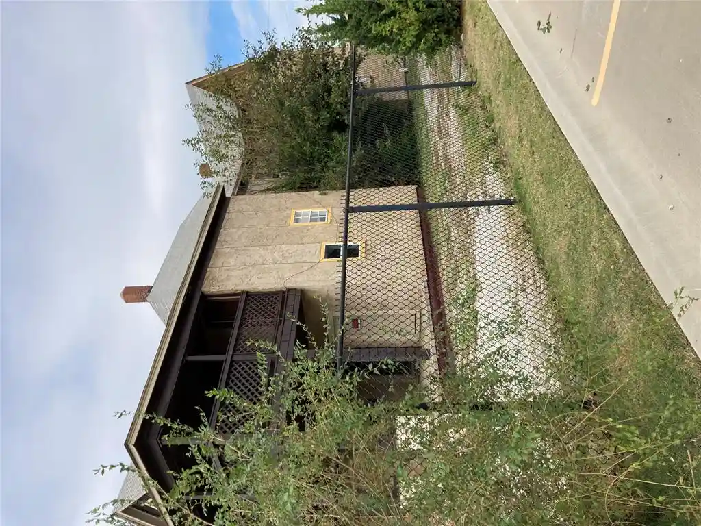 Listing Photo 8 - Condo for sale in 617 W California Ave located at 617 W California Ave, Oklahoma, OK 73102 - Unit 617 W California Ave
