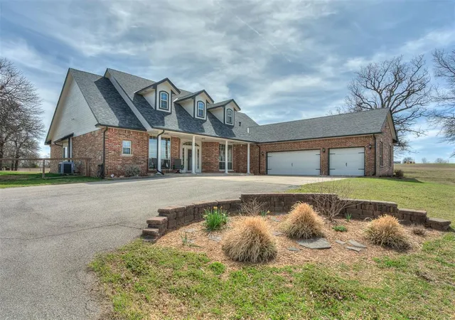 2nd image of 6301 Chloe Ln, Norman, OK 73026 | MLS# 1221496