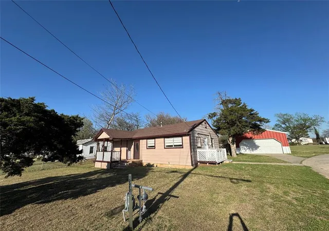 3rd image of 1802 N Douglas Blvd, Oklahoma City, OK 73141 | MLS# 1221552