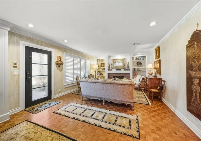 Homes for sale in Nichols Hills, OK | 1810 Elmhurst Ave, Nichols Hills, OK 73120 | MLS# 1221583
