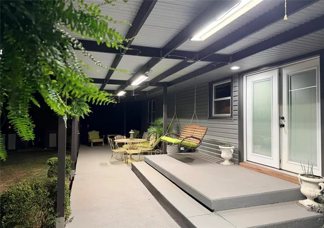Photo 2 of Single family home for sale at 1527 S 5th Street, Chickasha, OK 73018 | MLS# 1221591 | Listing updated on 2026-09-19