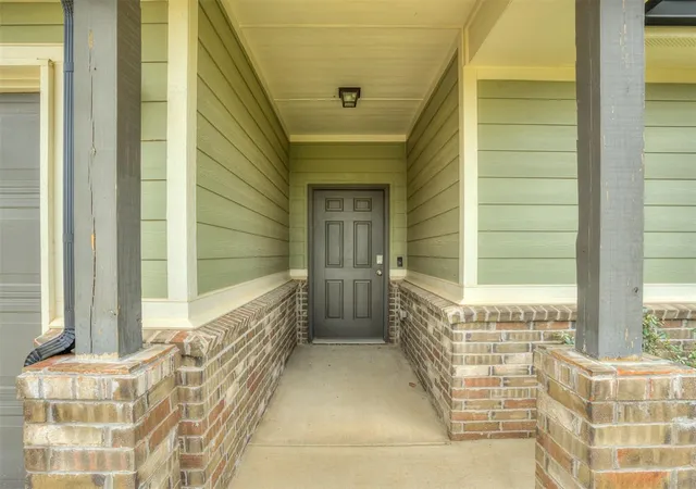 Homes for sale in Mc Loud, OK | 29261 Spur Cir, Mc Loud, OK 74851 | MLS# 1221621