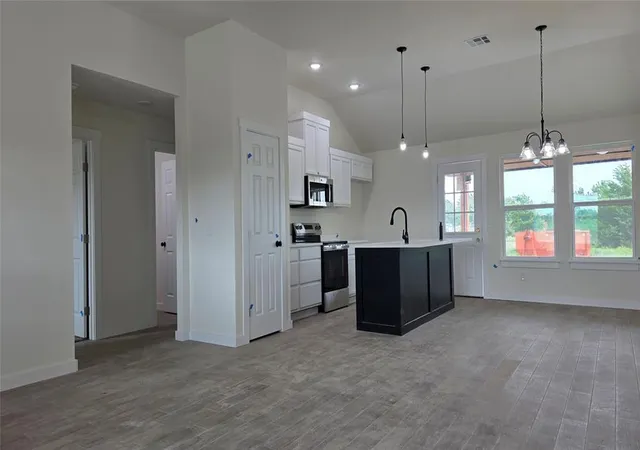 2nd image of 21065 Faith Ln, Purcell, OK 73080 | MLS# 1221623