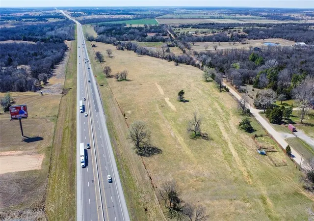 3rd image of 910 Rd, Chandler, OK 74834 | MLS# 1221653