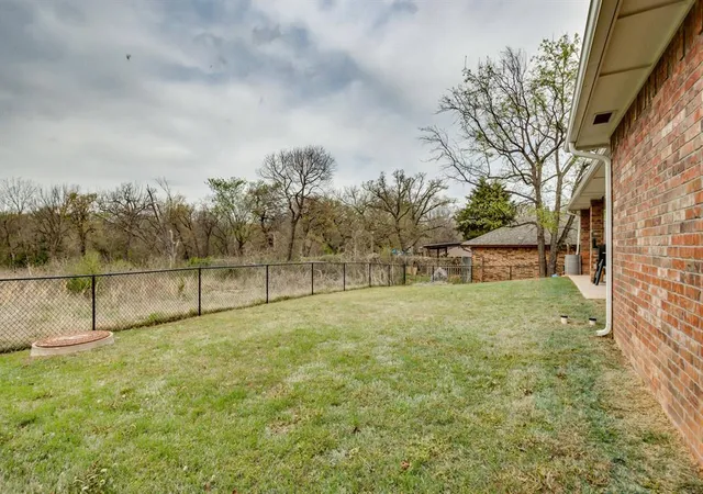 Homes for sale in Jones, OK | 501 Sw 6th St, Jones, OK 73049 | MLS# 1221668