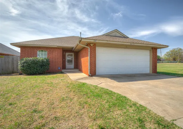 Photo 3 of Single Family Residence at 636 NW 112th Street, Oklahoma City, OK 73114 | MLS# 1221696 | | Sold on 2026-06-15