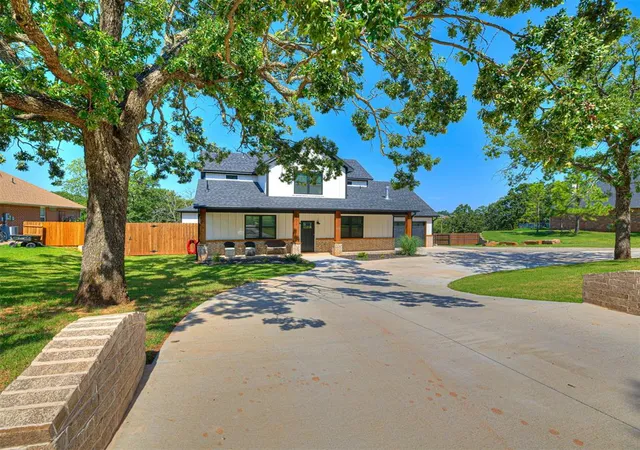 2nd image of 123 Key Dr, Wellston, OK 74881 | MLS# 1221744