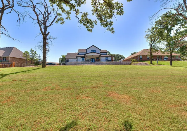 Photo 2 of Single family home for sale at 123 Key Dr, Wellston, OK 74881 | MLS# 1221744 | Listing updated on 2026-09-13