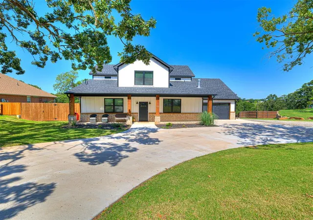 3rd image of 123 Key Dr, Wellston, OK 74881 | MLS# 1221744