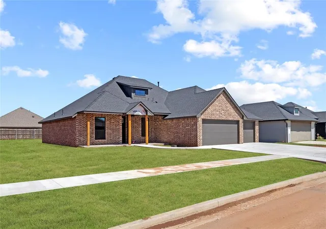 2nd image of 2703 Cloud Nine Cir, Weatherford, OK 73096 | MLS# 1221755