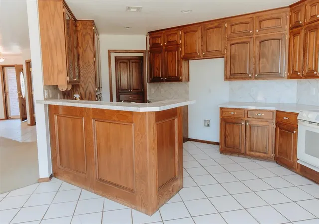 4th image of 223 W 4Th St, Chandler, OK 74834 | MLS# 1221767