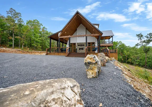 4th image of 139 Conifer Crest Trl, Broken Bow, OK 74728 | MLS# 1221828