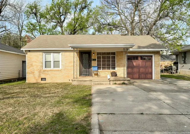 3rd image of 1310 Garfield Ave, Norman, OK 73072 | MLS# 1221829