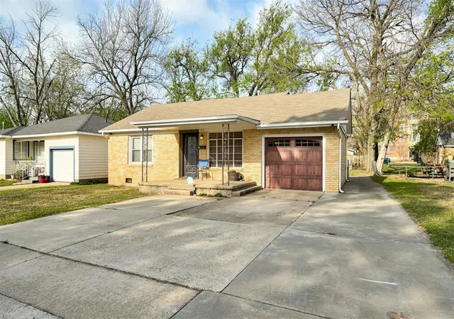 5th image of 1310 Garfield Ave, Norman, OK 73072 | MLS# 1221829